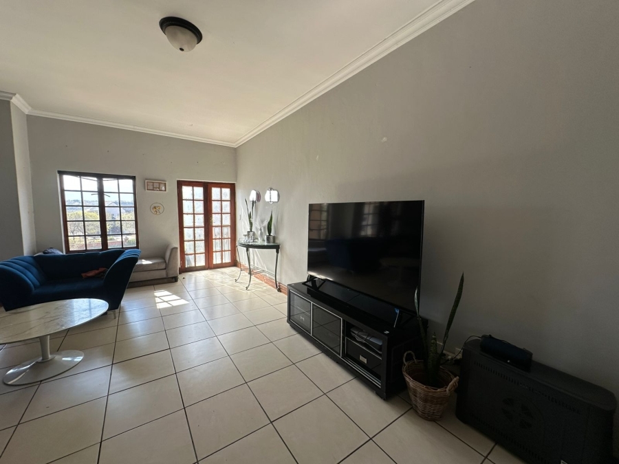 3 Bedroom Property for Sale in Meerhof North West